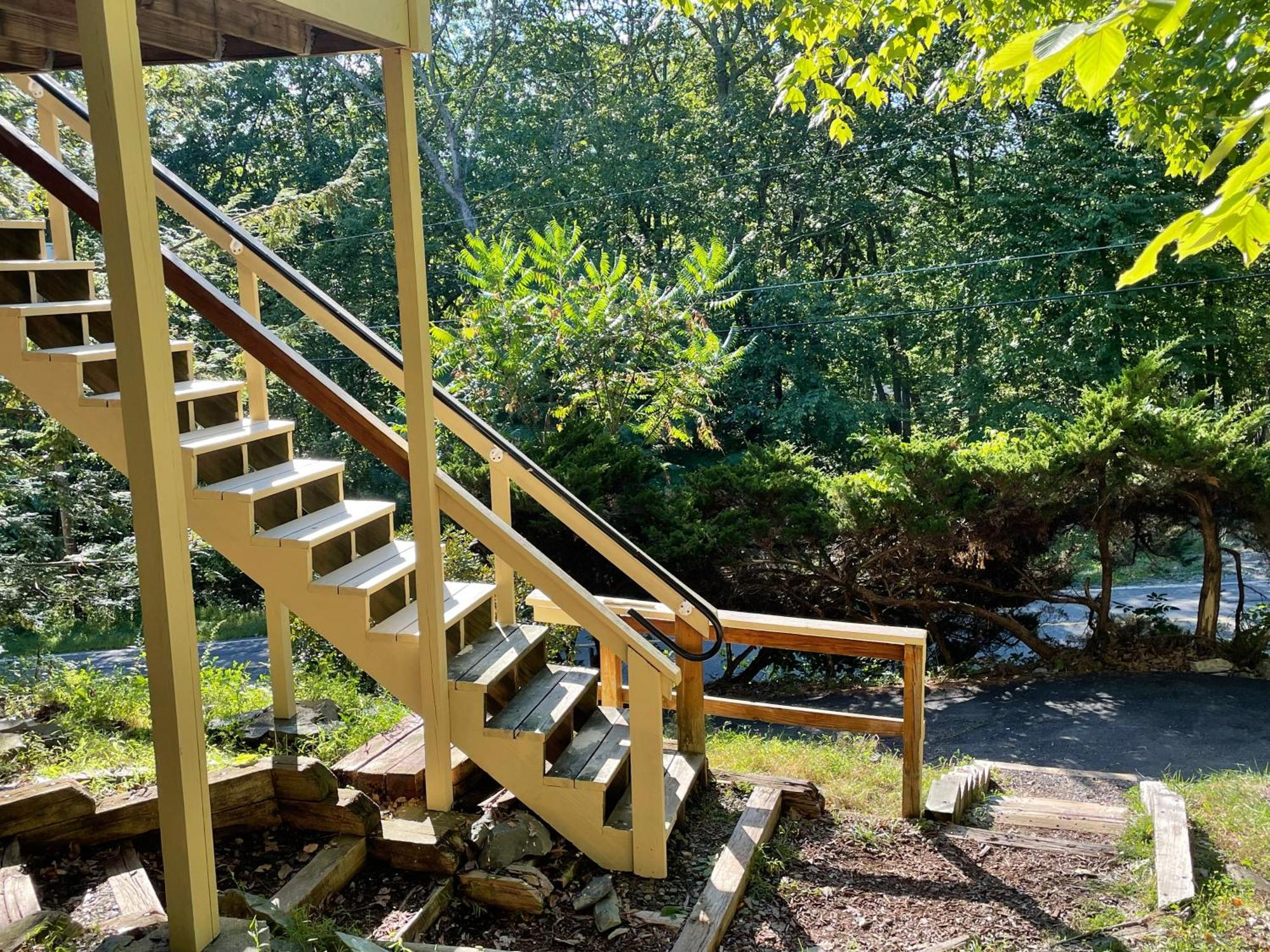 Saw Creek Cabin - Regent Hilltop 부시킬 외부 사진
